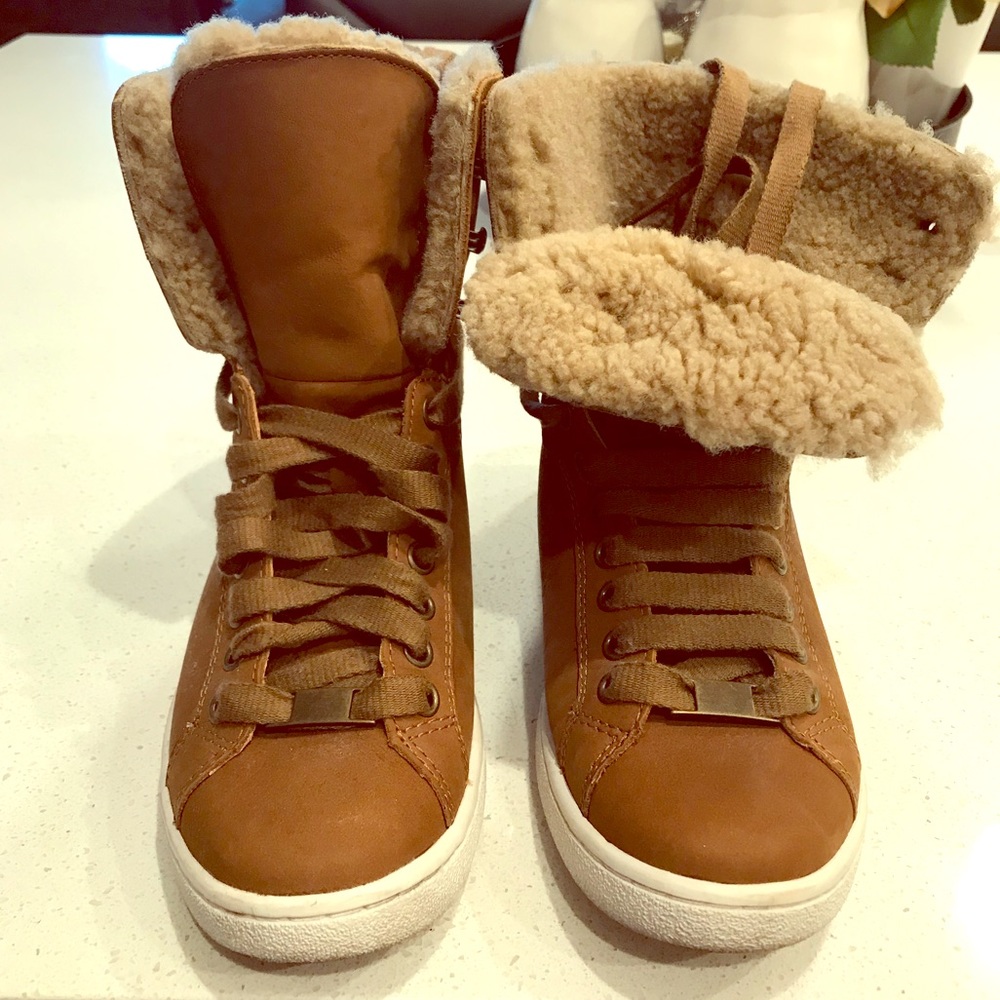 Ugg Starlyn Boots